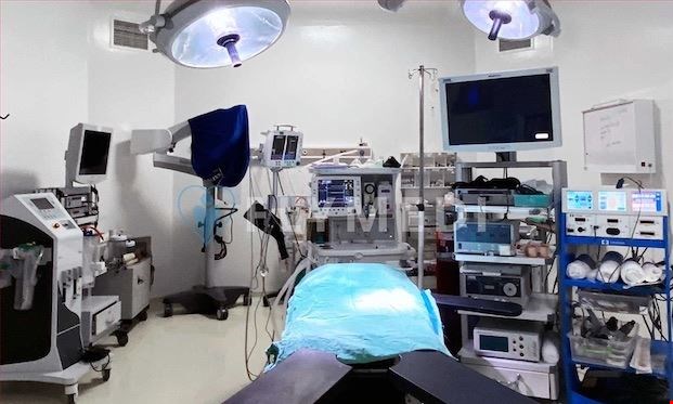 Dr. Metin Karadeniz Clinic 4